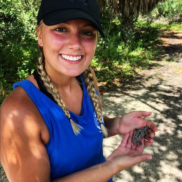 Meet your Posher, Rachel - Picture 11 of 14